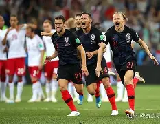 南宫体育平台-从今晨阿贾克斯备战欧联到里昂刷新队史纪录备战欧联，赛前本菲卡调整名单以备足总杯 